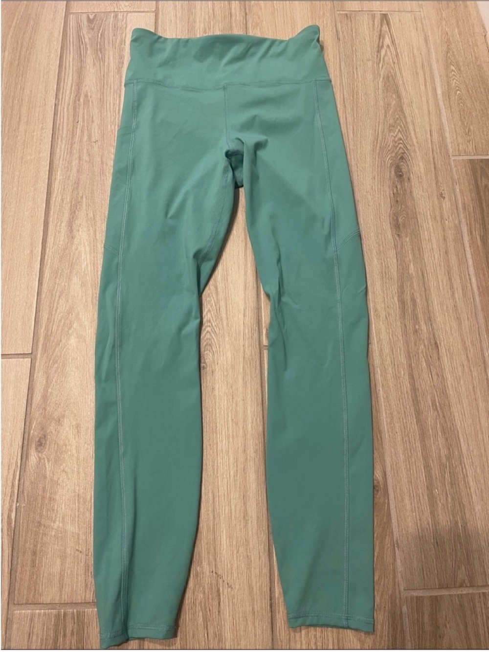 Vuori High Rise Stride Leggings In Basil Sz S VW429